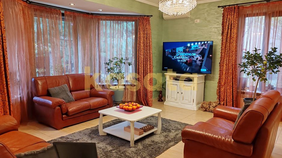 Vila care redefinește echilibrul între rafinament, spațiu și liniște - Poză 19