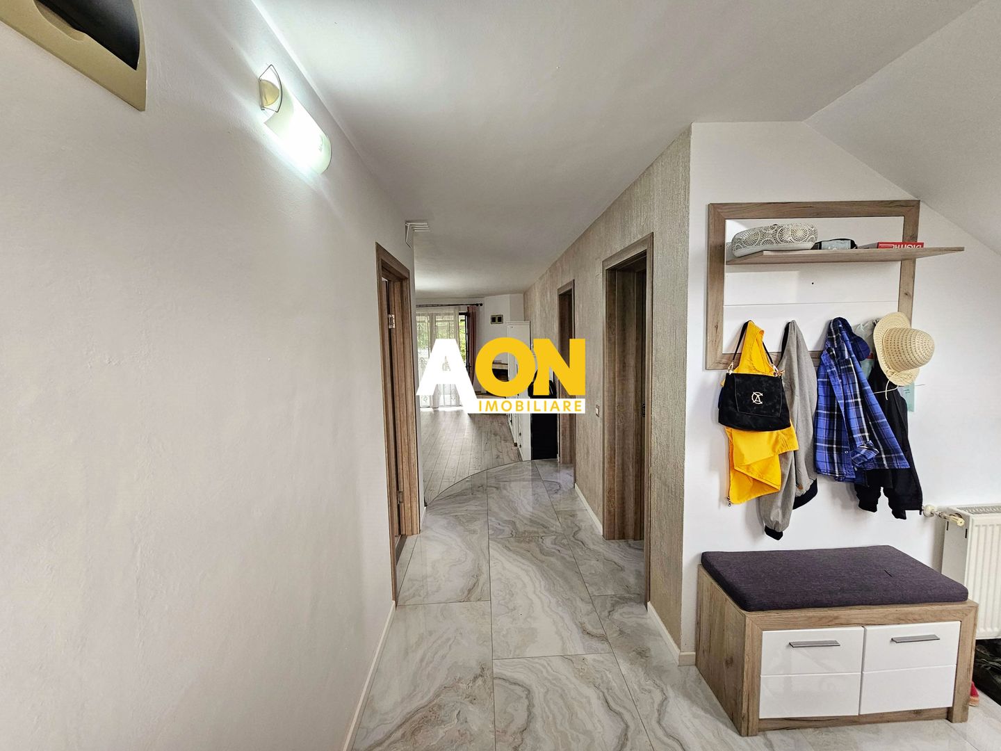 Casa eficienta energetic, 5 camere, 540 mp teren, Partos - Poză 4