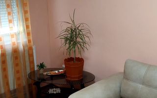 De inchiriat apartament 2 camere in micro 17, etaj 3, 350 euro - Poză 2