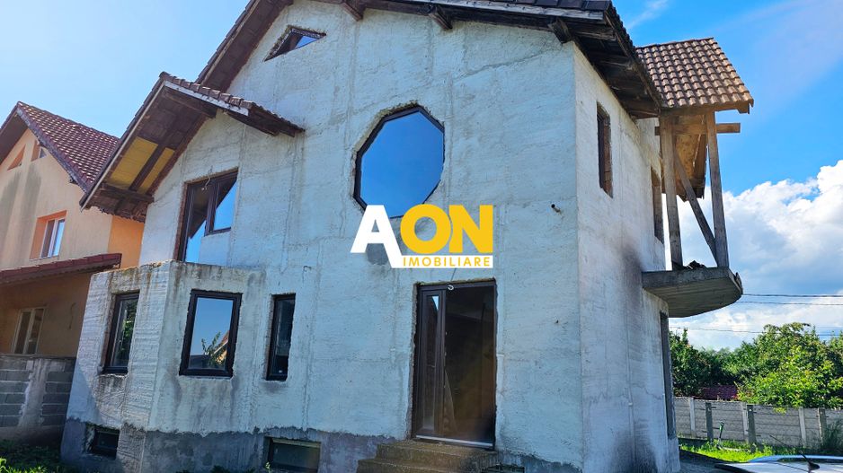 Casa la gri, S+P+M, 4 camere, 500 mp teren, Cetate, toate utilitatile - Poză 2