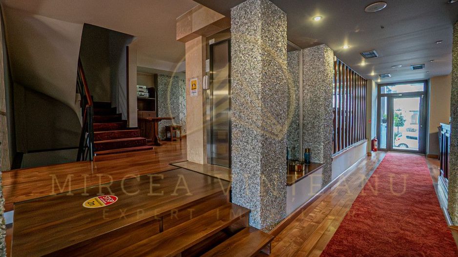 Hotel 3 Stele de Vânzare la  Delfinariu, aproape de Mamaia - Poză 9