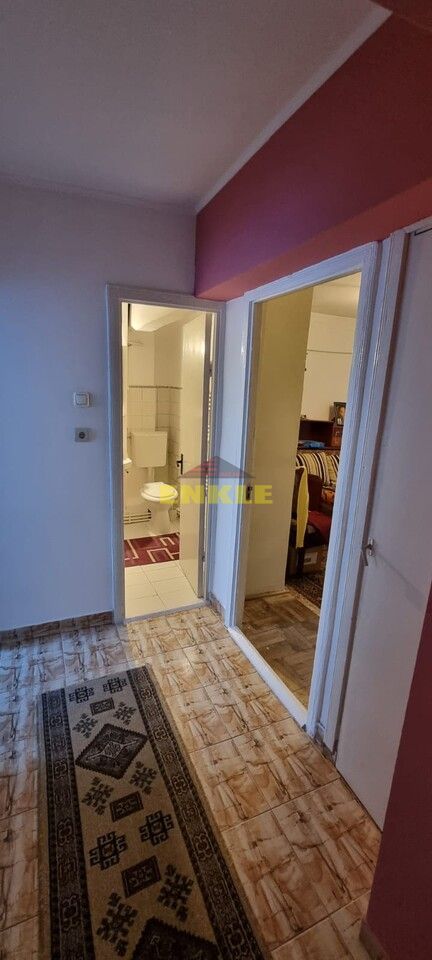 De vânzare apartament cu 4 camere decomandat, zona Bucovina - Poză 3