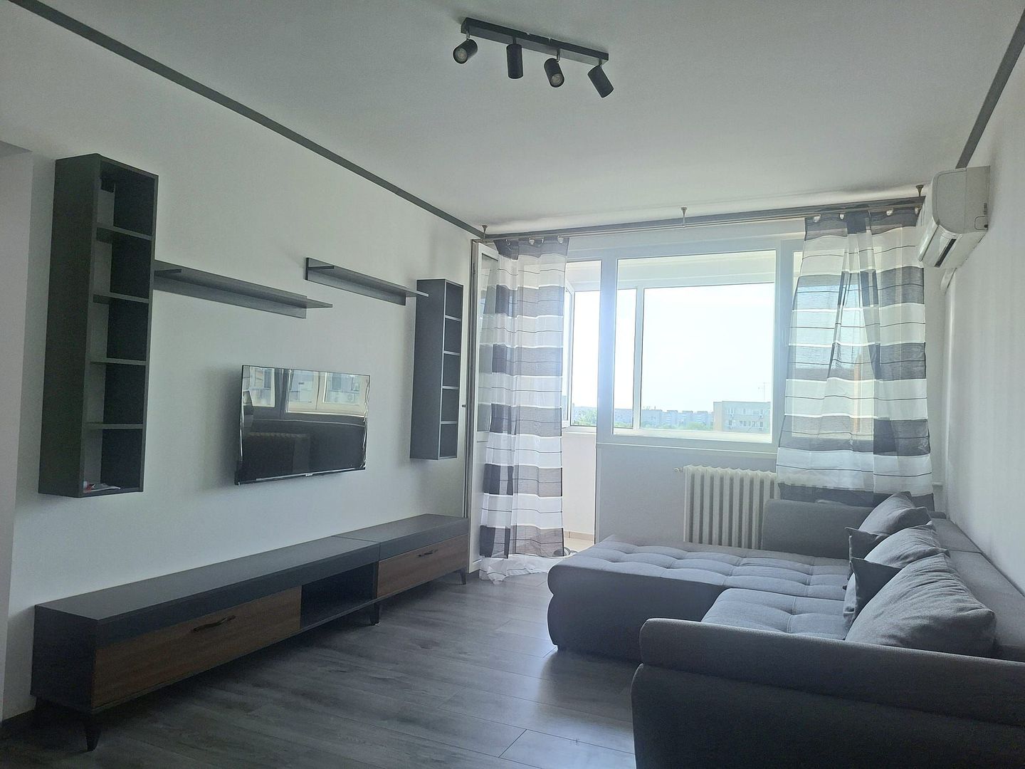 Apartament renovat cu doua camere, Bd. Obregia, 105.000€ - Poză 2