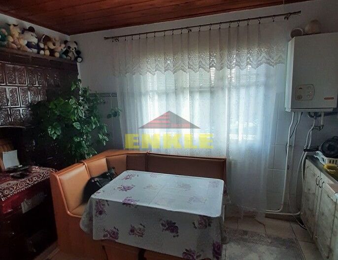 Casa cu 3 camere de vanzare in Botosani 156 mp cu teren 1100 mp - Poză 5