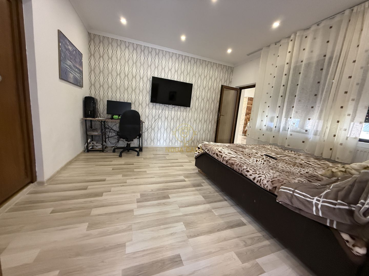 De Vanzare 2 Case In Curte Titulescu/Strada Crinului Teren 550MP - Poză 9