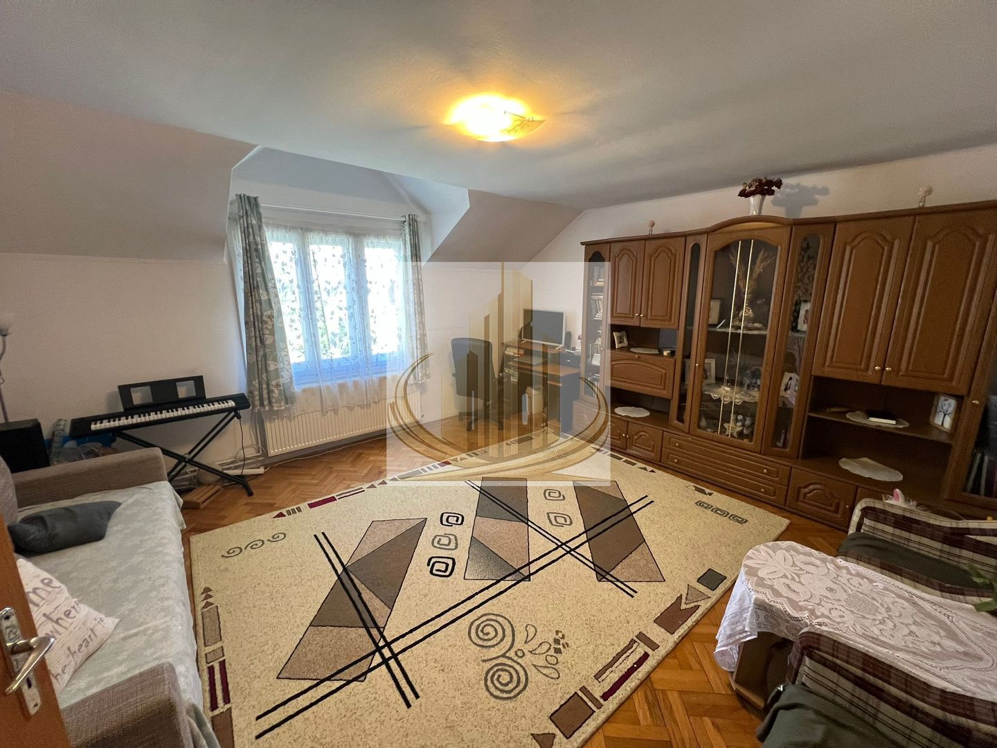 Casă spațioasă cu 2 apartamente, acces din 2 străzi – zona Lipovei - Poză 7