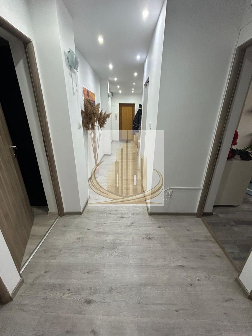 Apartament 5 camere 100mp Zona Padurea Verde - Poză 3