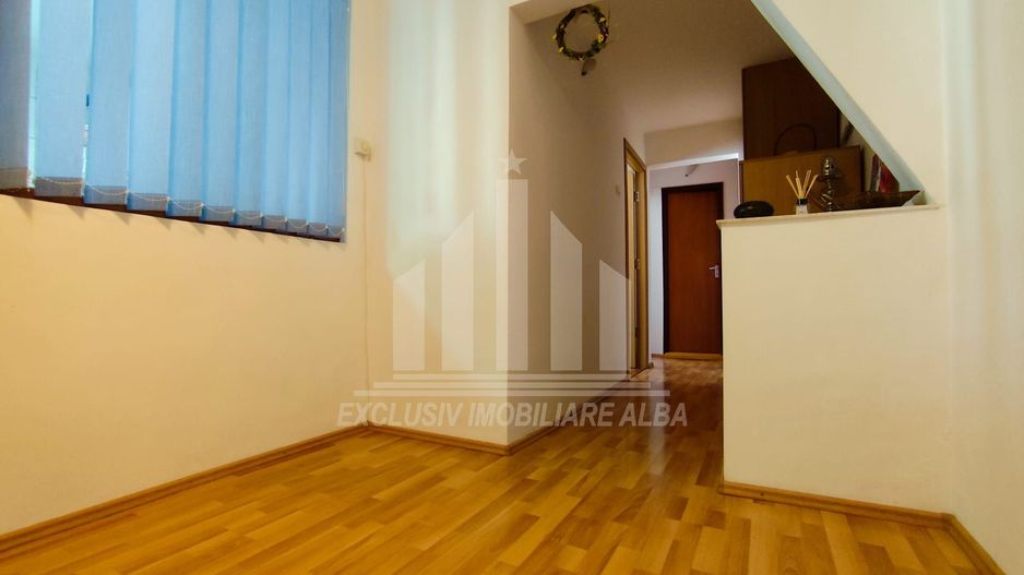 Apartament 3 camere decomandate | 64 mp | Mobilat si utilat | Cetate - Poză 5