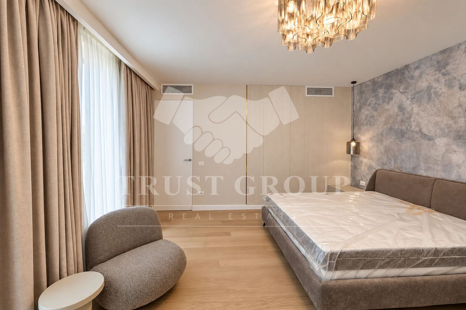 Apartament 4 camere Aviatorilor | Curte 132mp - Poză 13