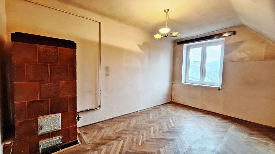 Apartament 2 camere in vila la poalele Tampei, 99000 euro - Poză 5