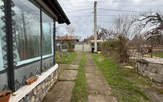 Casă corp C1 84mp + casă corp C2 51mp+garaj+ grădină și teren 889mp - Poză 31