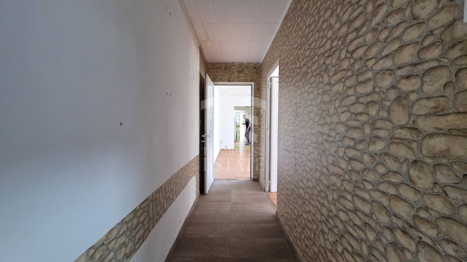 Apartament de 4 camere Militari / Apusului | Etaj 3/4 | Bloc reabilita - Poză 12