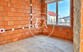 Casă de vânzare cu 4 camere in cartierul Bălcescu, Oradea - Poză 9