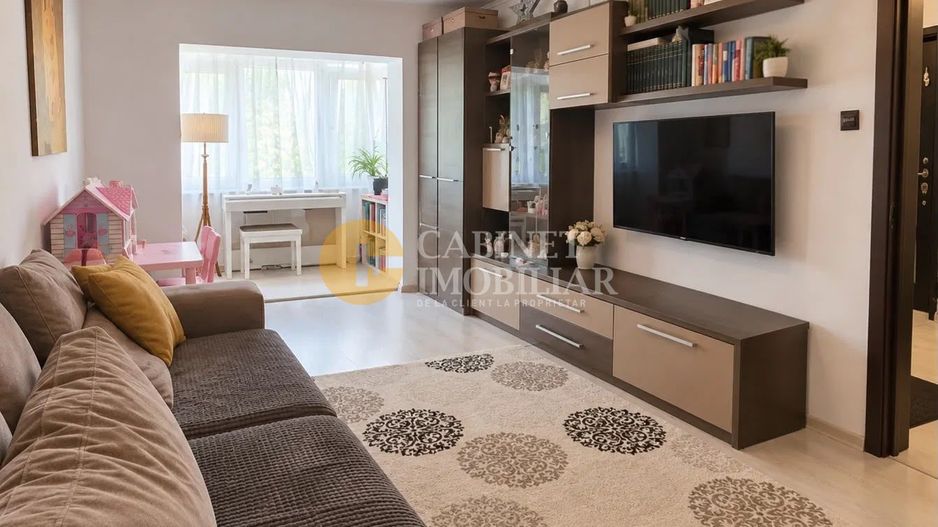 APARTAMENT 3 CAMERE - DECOMANDAT - TARGU CUCU - Poză 3