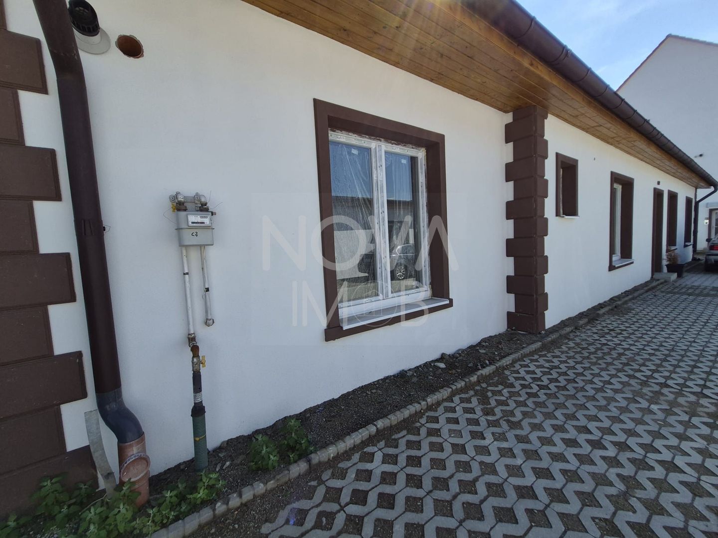 Apartament cu 3 camere, parter, Turnisor - Poză 4
