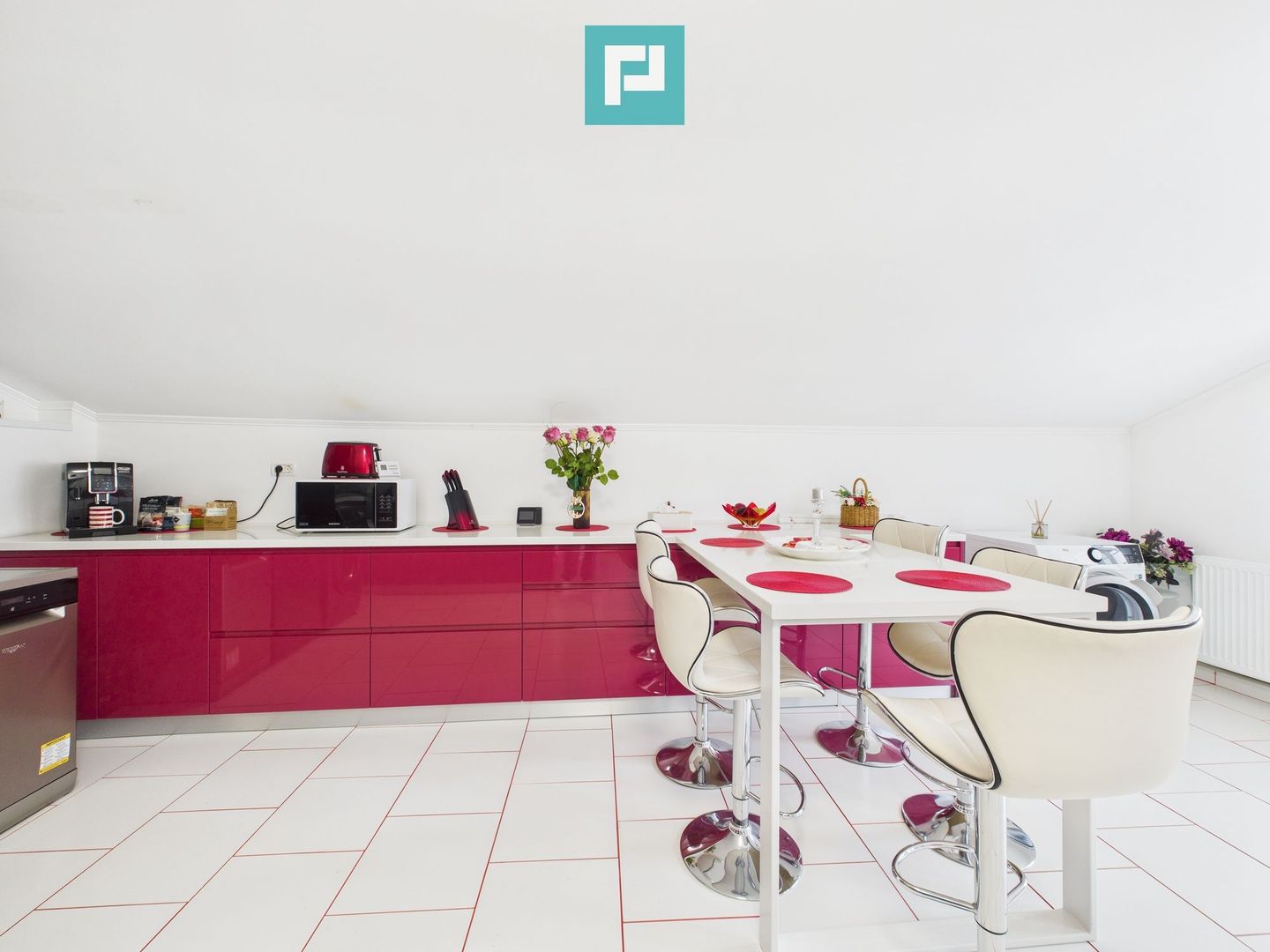 Casă exclusivistă cu 4 camere, în Secusigiu, Arad - Poză 10