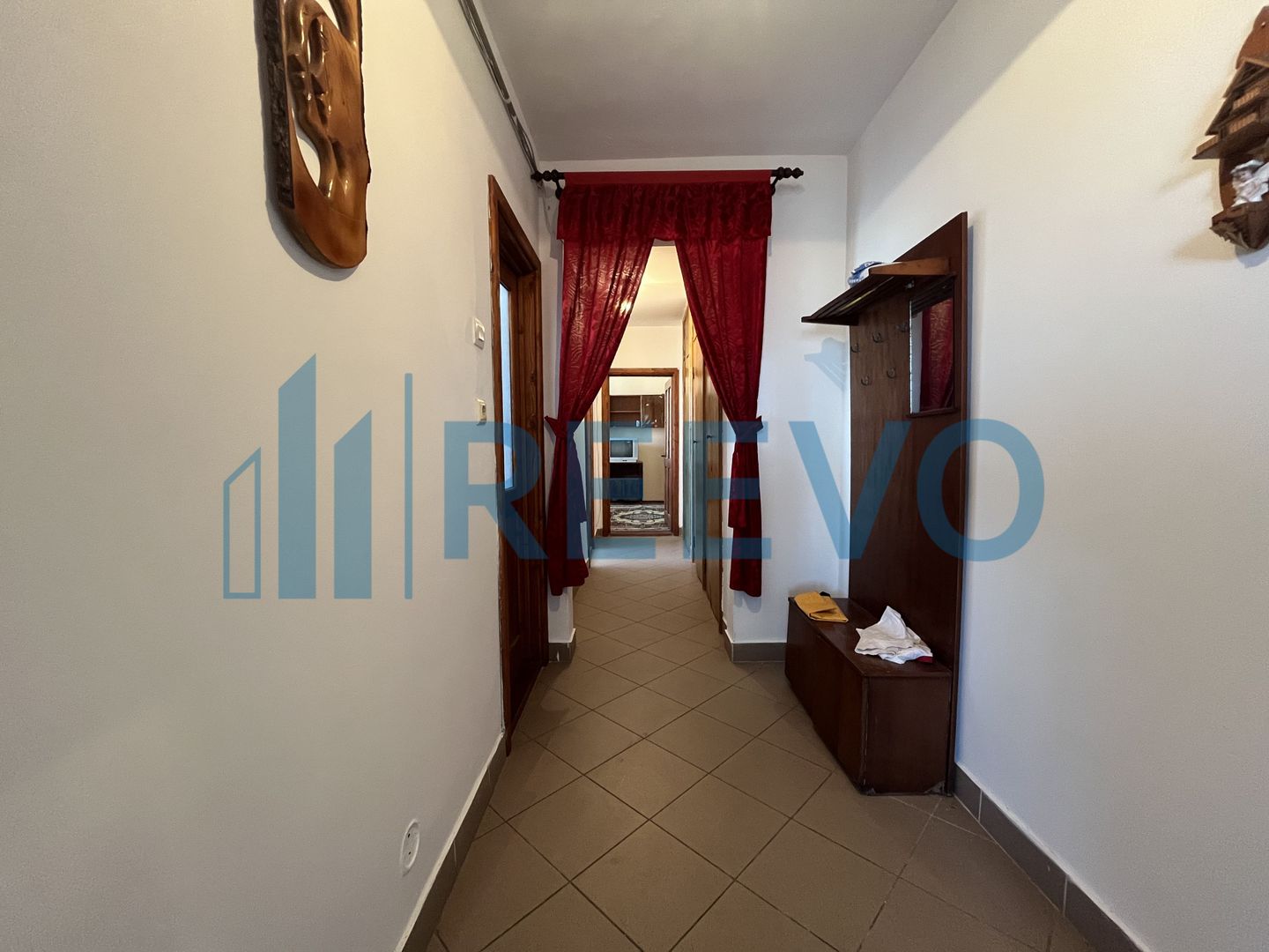 Apartament 3 Camere 95mp, Cornisa Bistritei - Poză 2