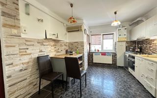 3 camere decomandate/Zona Bibliotecii Județene Octavian Goga - Poză 2