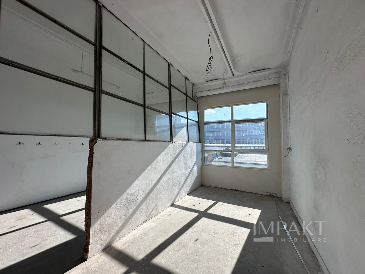 Hală 614 mp de închiriat – spațiu producție/depozit - Poză 4