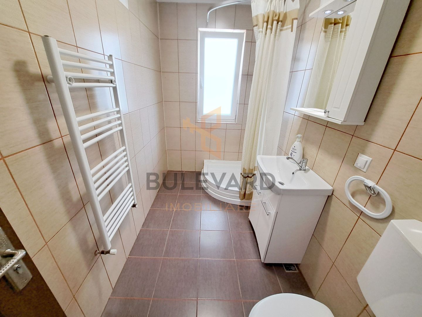 Comision 0. Apartament 2 camere strada Sesul de Sus! - Poză 11
