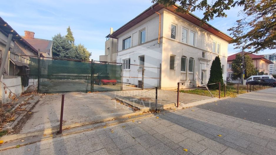 CLĂDIRE CU POTENȚIAL INVESTIȚIONAL | 362 MP UTILI | B-DUL MAMAIA - Poză 2