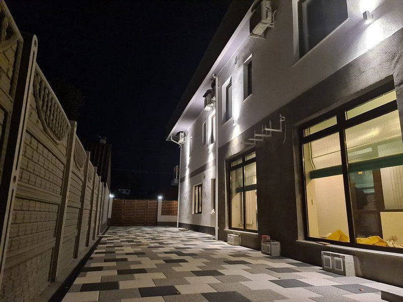 Vila P+1E,  7 camere, curte amenajata   - zona Mall, George Cosbuc - Poză 1