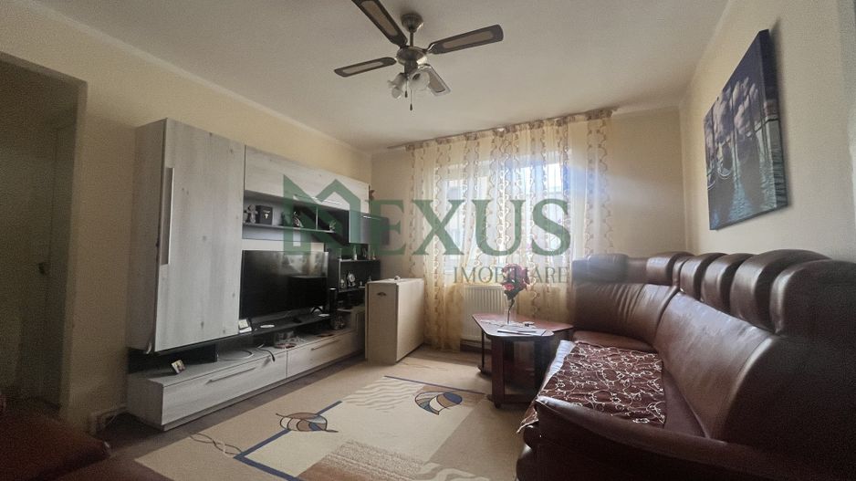 Apartament 3 camere, Buhuși - Poză 3