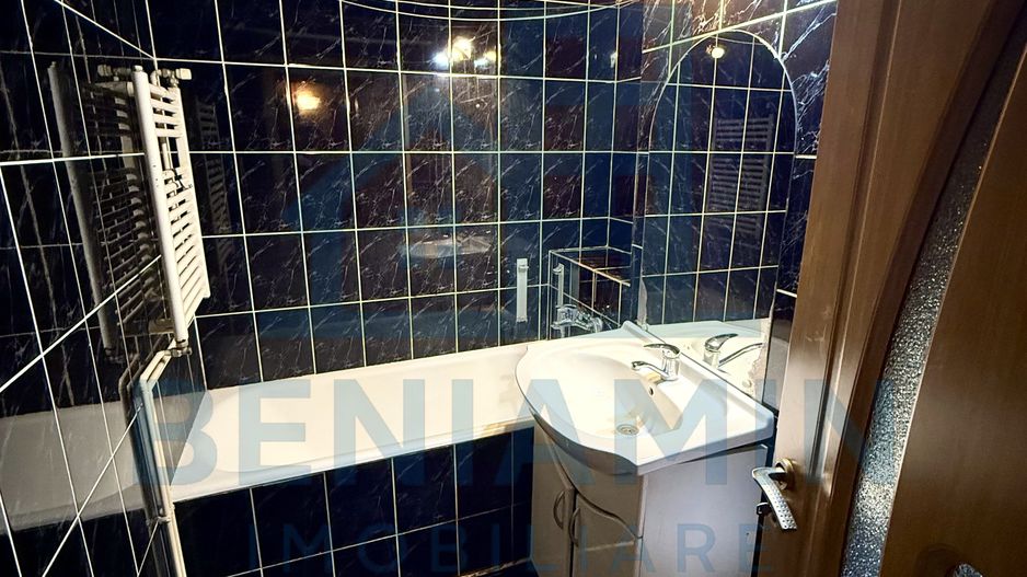 2 camere - etaj 1 - 50 mp - centrala proprie - 1981 - Florilor - Poză 5