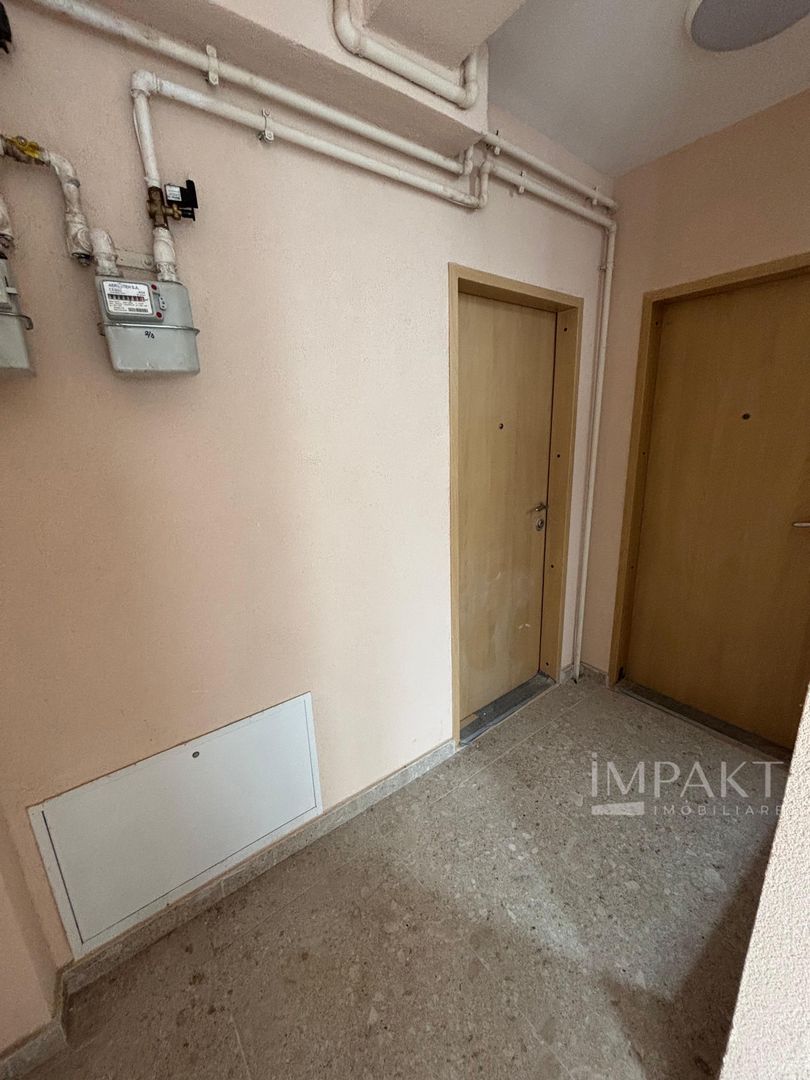 De închiriat apartament două camere, decomandat- Barc - Poză 8