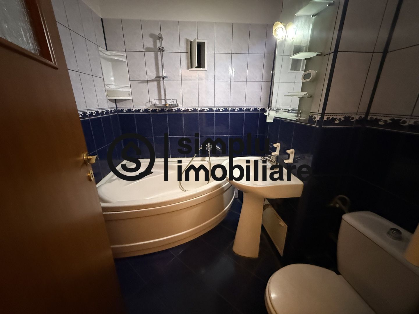 3 decomandate, etaj 2/4, Lapus - 116 000 Euro - Poză 8