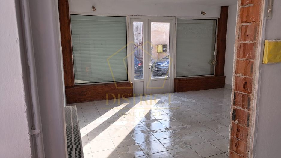 Spatiu comercial SAD cu curte | Simion Barnutiu - Poză 1