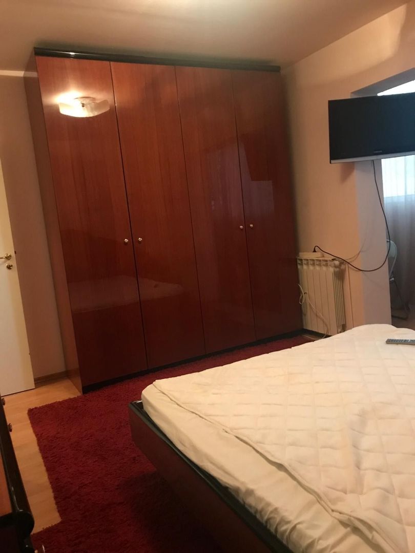 Apartament spatios cu o pozitie ideala - Poză 7