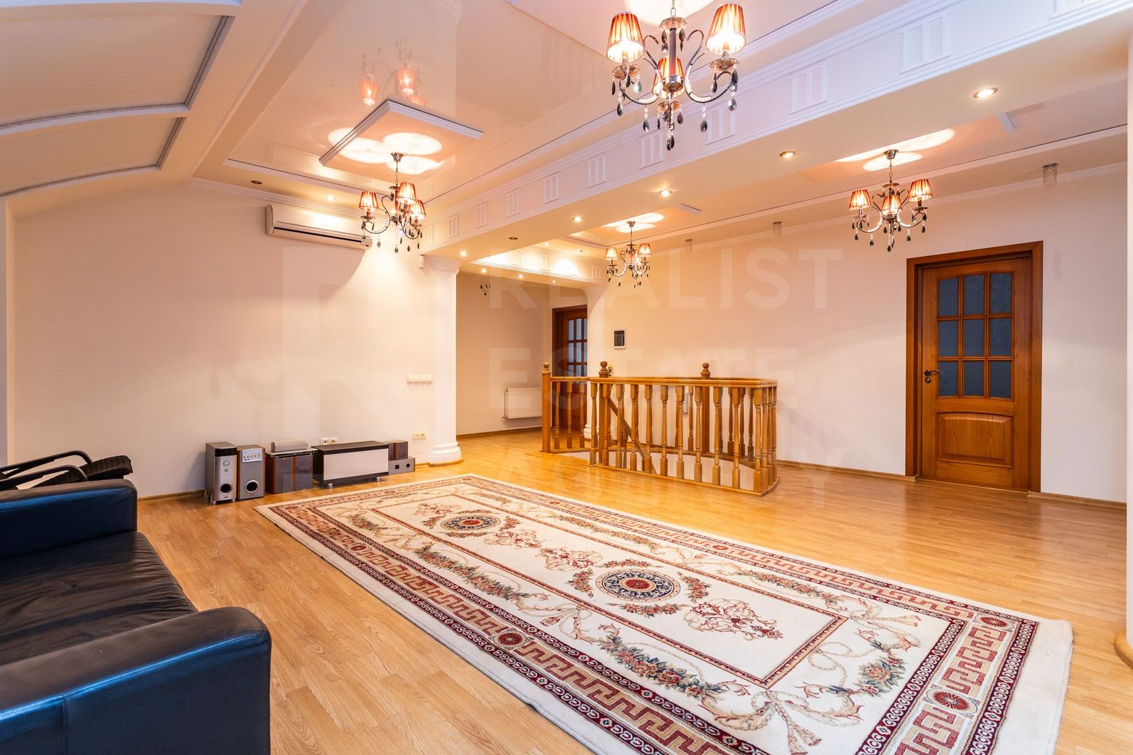 Vânzare, casă, 2 nivele, 6 camere, strada Luceafărul, Ciorescu - Poză 24