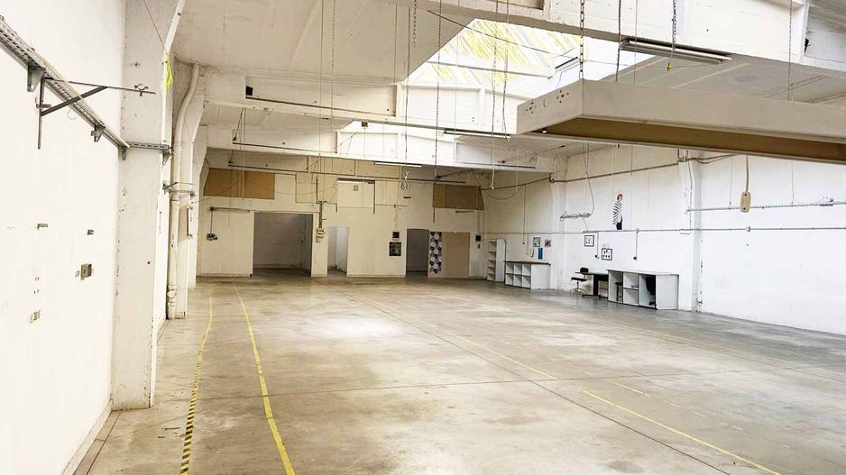 Hală industrială 431 mp de închiriat – central Arad, acces TIR - Poză 4