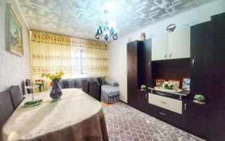 Apartament 3 camere, ZonaV Alexandri, Etaj 4 cu acoperiș, 56 mp utili - Poză 1