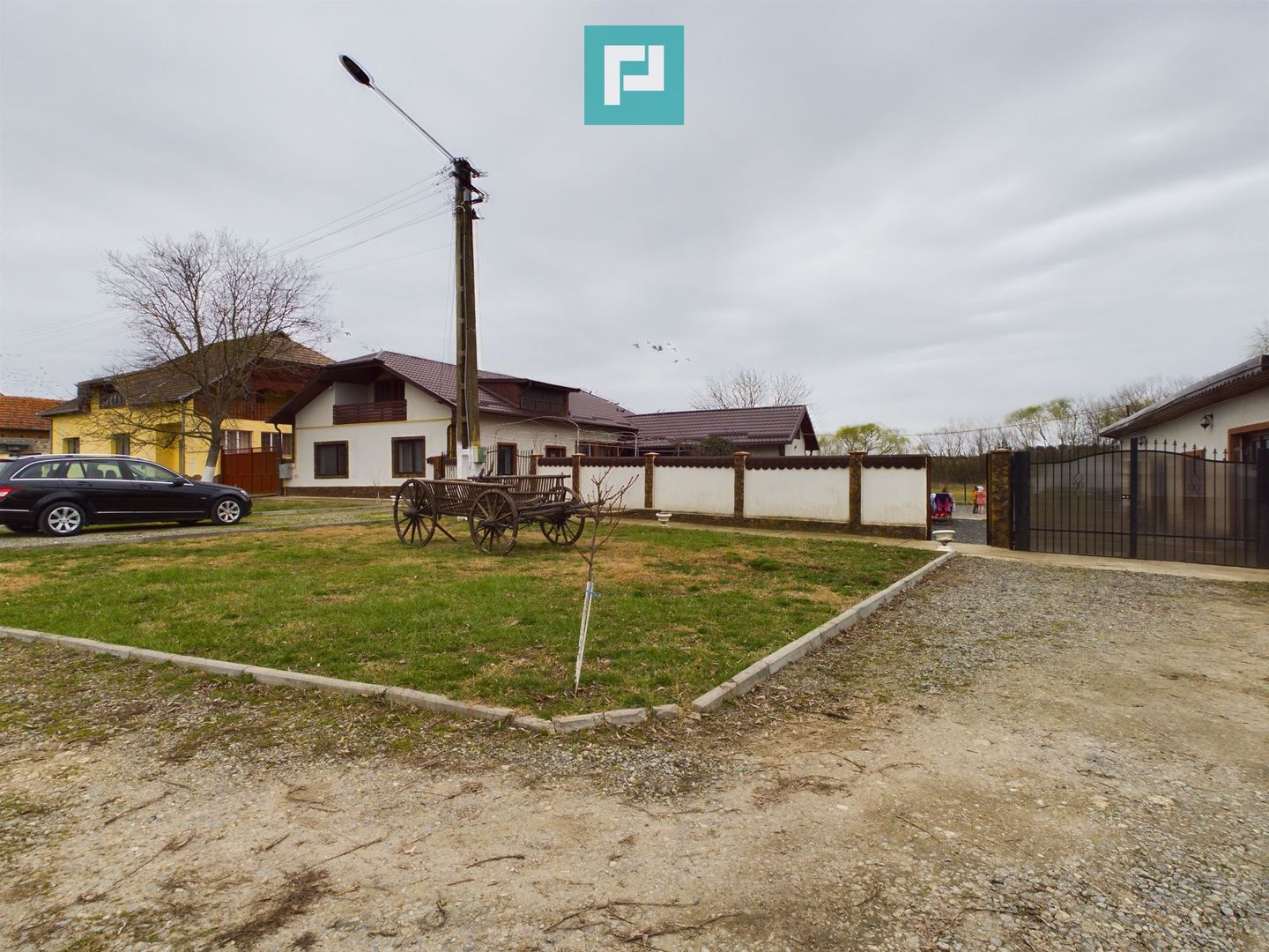 Proprietate imobiliară cu potențial extraordinar! - Poză 1