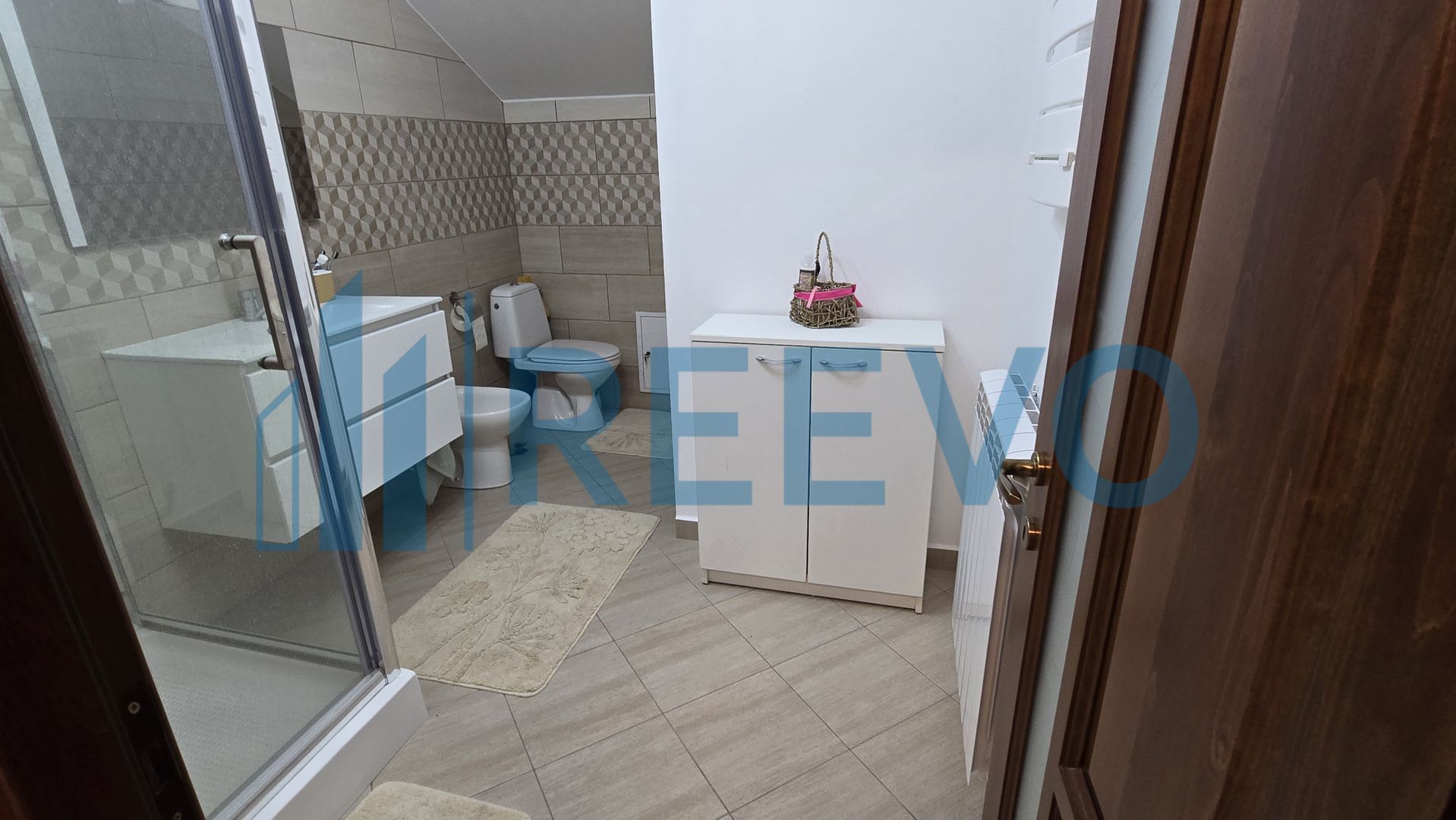 Casă de închiriat în Lilieci - Poză 20