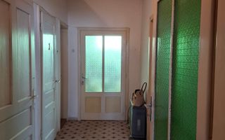 Casa single, in Cisnadie - zona centrala (aproape de Spital) - Poză 4