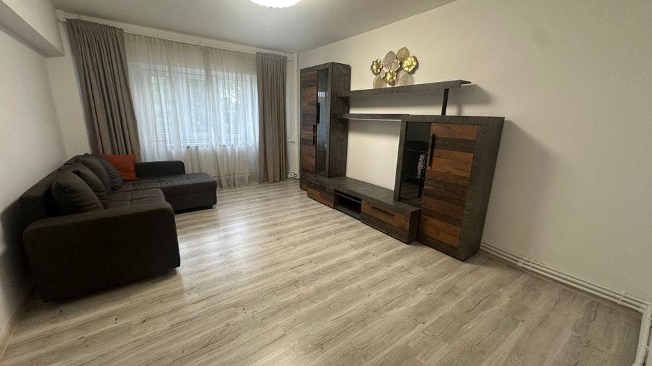 Apartament 2 camere Otopeni ultracentral - prima închiriere - Poză 1