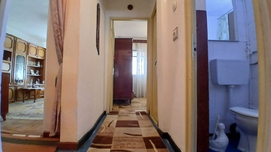 Decomandat! Vânzare apartament cu 3 in Targoviste- m11! - Poză 10