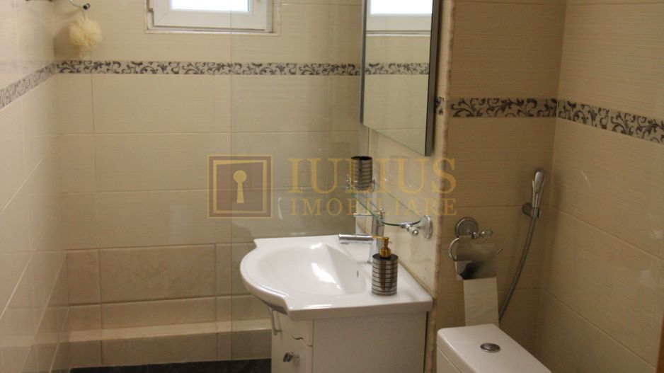 3 camere decomandat terasa generoasa cu vedere spre curte , locatie linistita - Poză 7