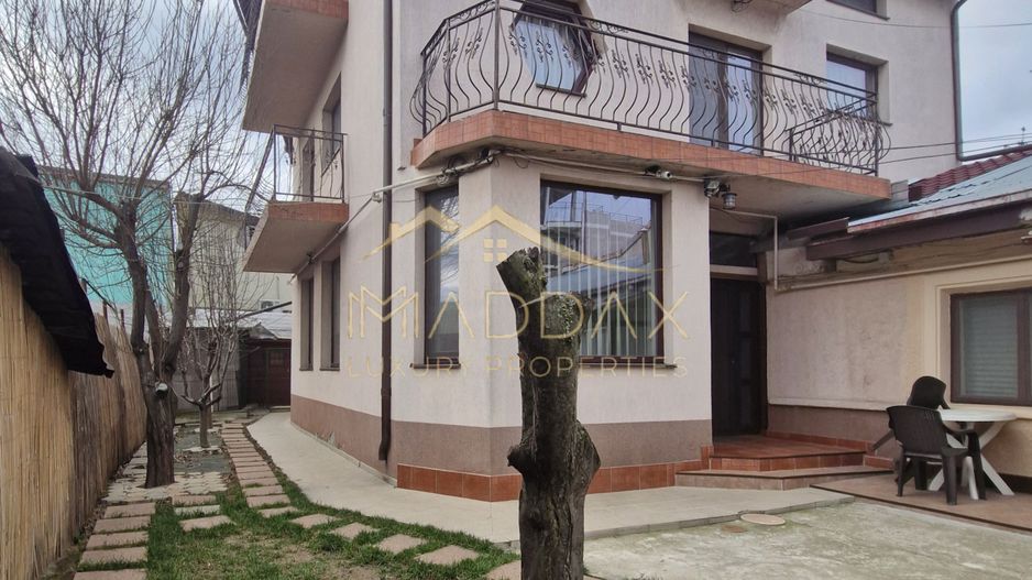 Vilă *5 camere // Cartier Ion Creangă // Sector 2 - Poză 2