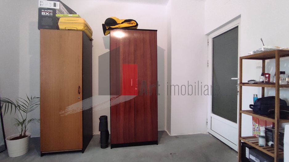 Vânzare apartament 4 camere în vilă Calea Călărașilor - Str. Traian - Poză 1