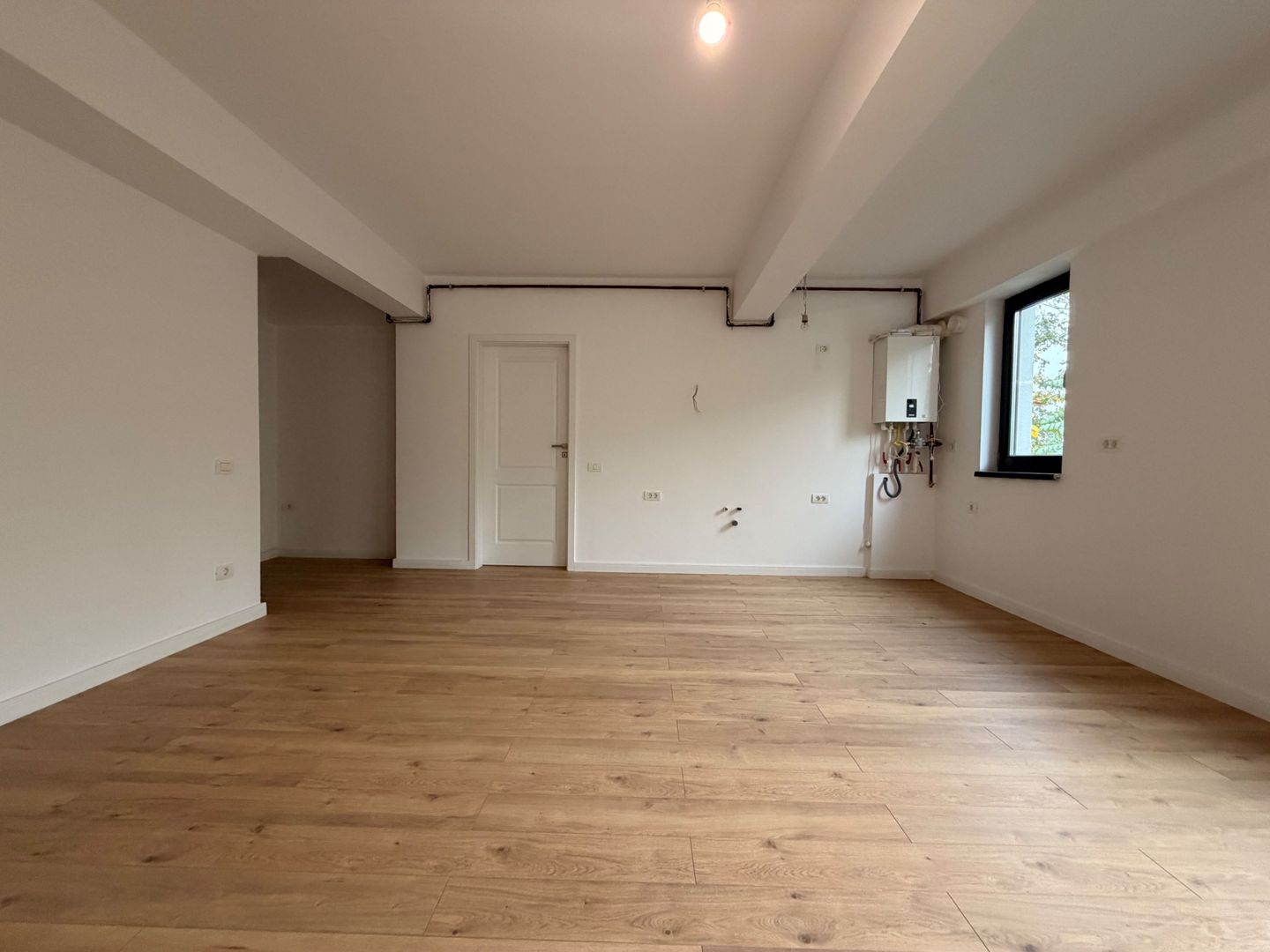 APARTAMENT 3 CAMERE | STRAULESTI | NEMOBILAT - Poză 2