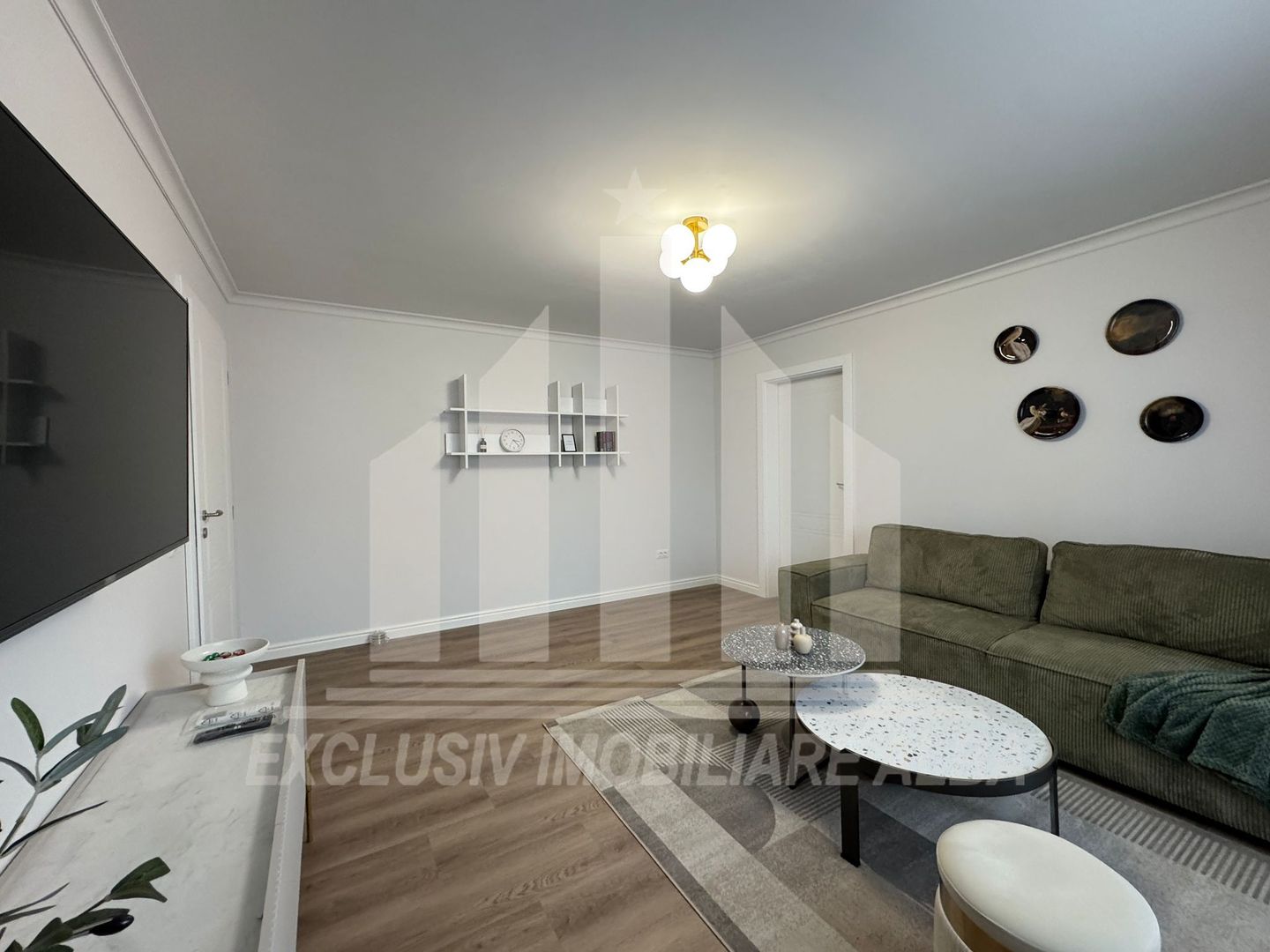 Apartament 2 camere | 50 mp | Etaj 2 | Ultrafinisat | Cetate - Poză 1