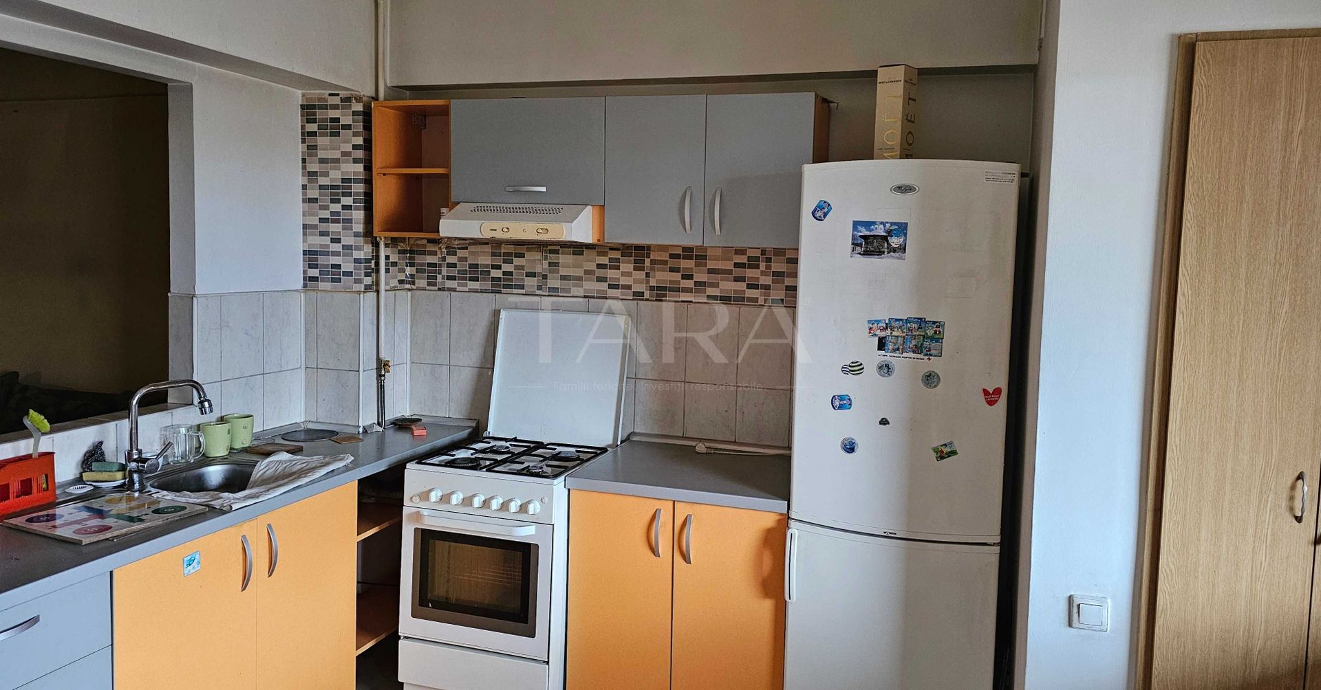 Apartament 3 camere,  zona Semicentrala - Poză 1