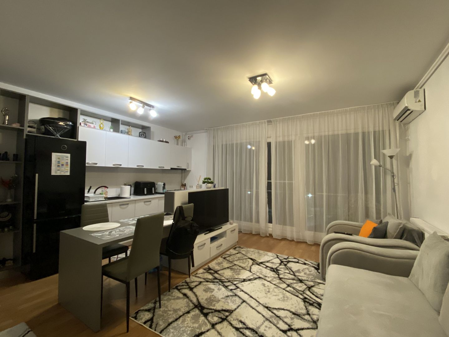 Apartament superb cu 3 camere, Dobroesti, 155.000€, 0% comision cumparator - Poză 1