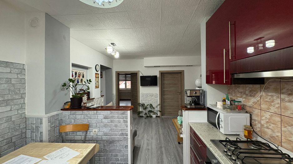 Casa tip duplex - 4 camere, balcon si curte proprie - Zona Lazaret - Poză 7