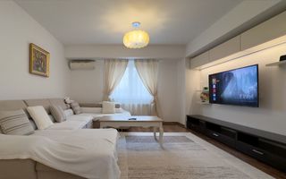 Apartament cu 3 camere, Parcare, P-ta Cipariu  zona Central - Poză 2