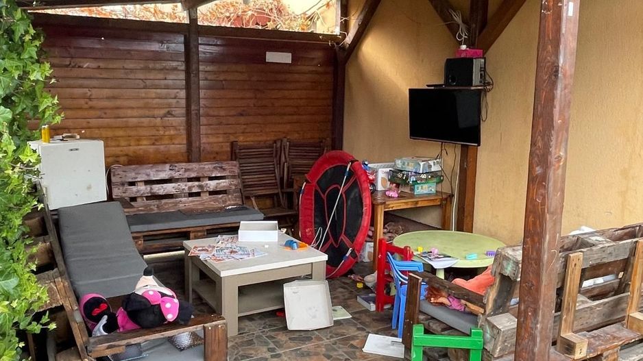 Giroc | 2 camere | Curte privata | Loc de joaca si BBQ - Poză 2